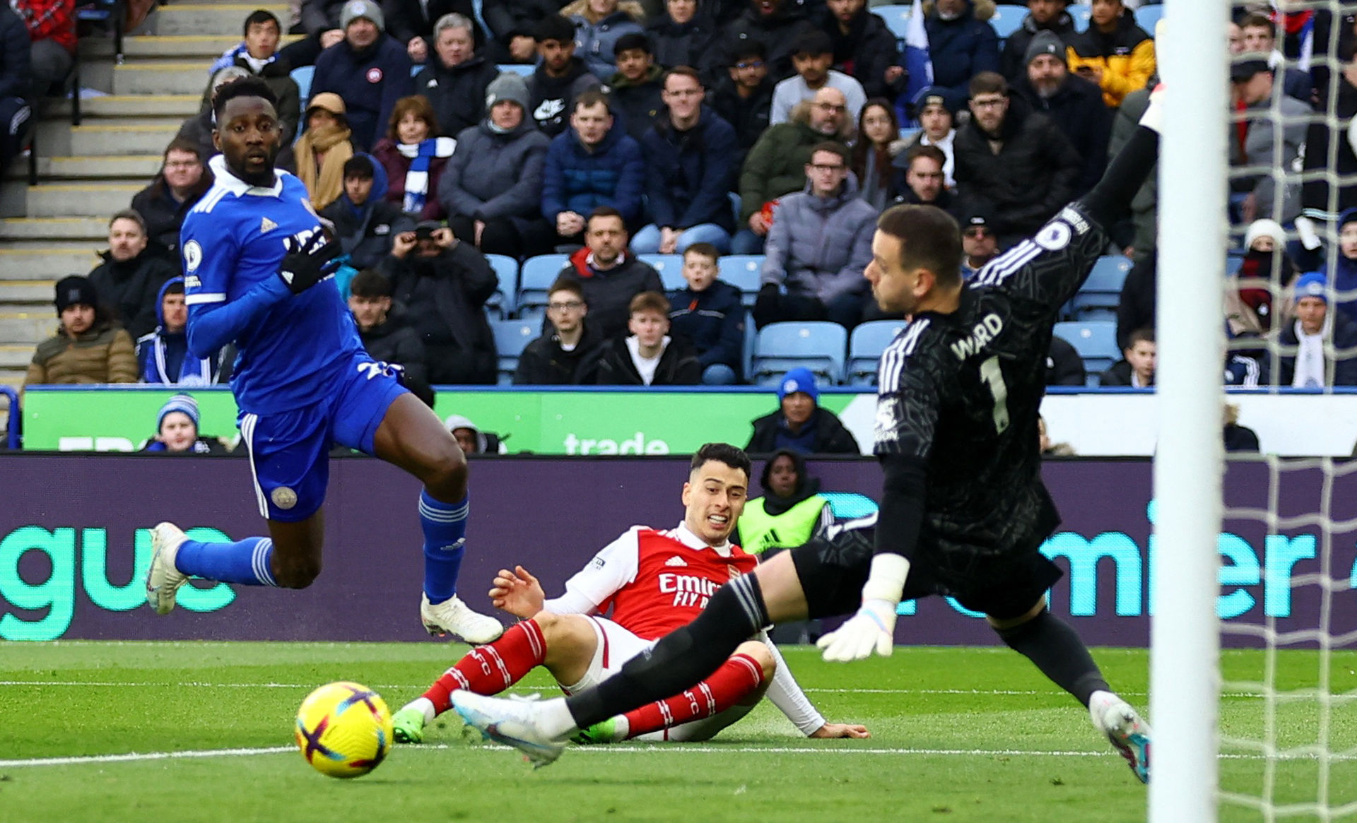 日益加剧 日益加剧